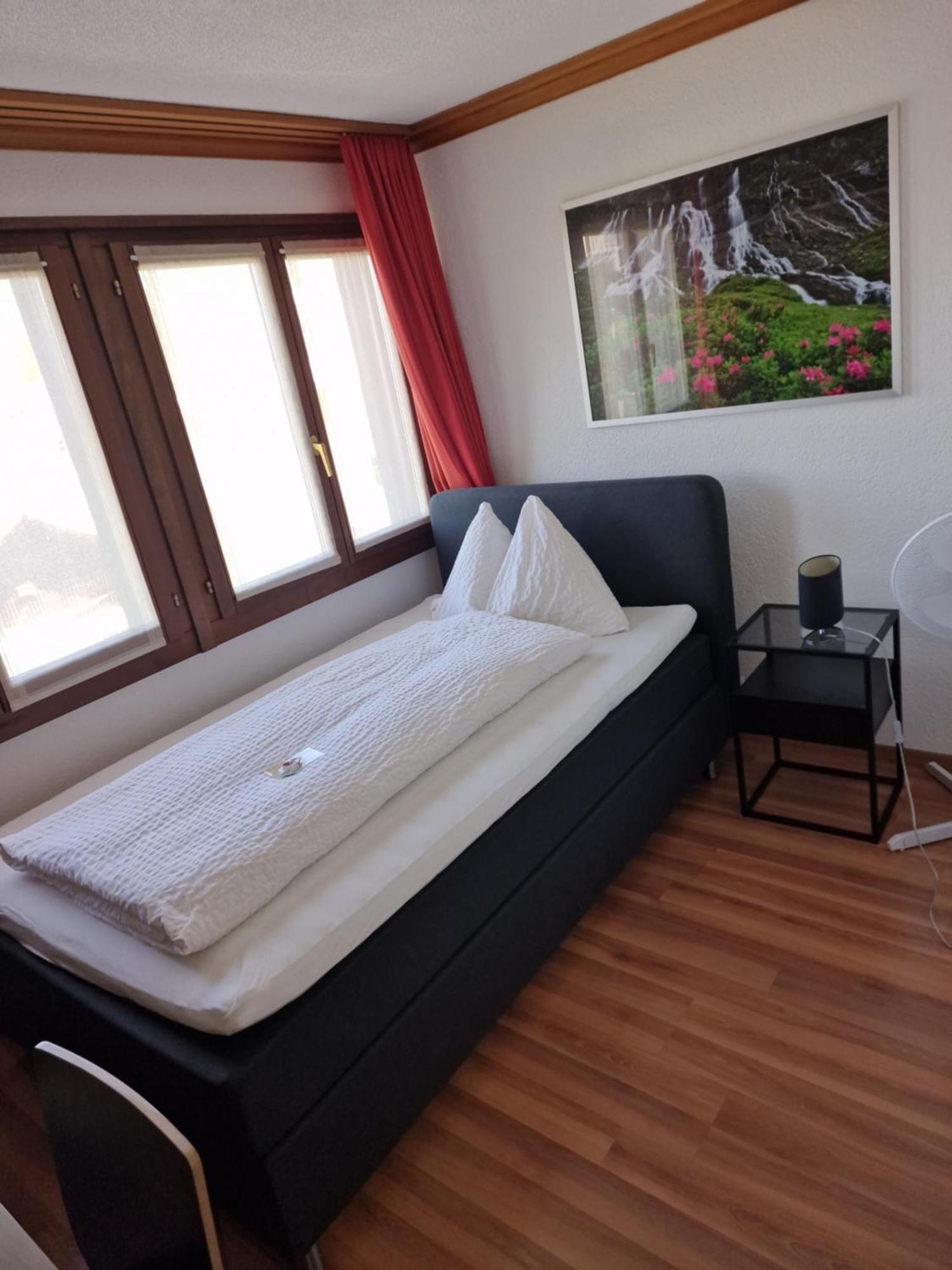 Hotel Alpha תון מראה חיצוני תמונה